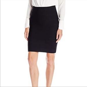 BCBGMAXAZRIA SKIRT